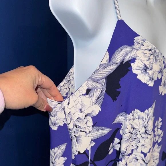 Tahari- NWT Purple Floral Maxi Dress with White Blooms Size Medium - Picture 6 of 13